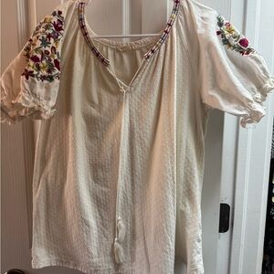 Solitaire Cream Tunic with Multicolor Floral Embroidery